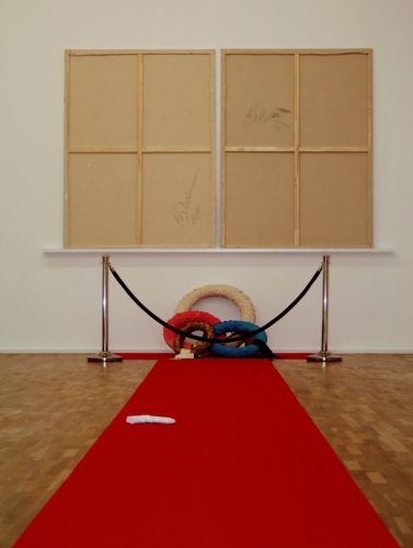 es sind nicht alle frei, die ihrer ketten spotten.